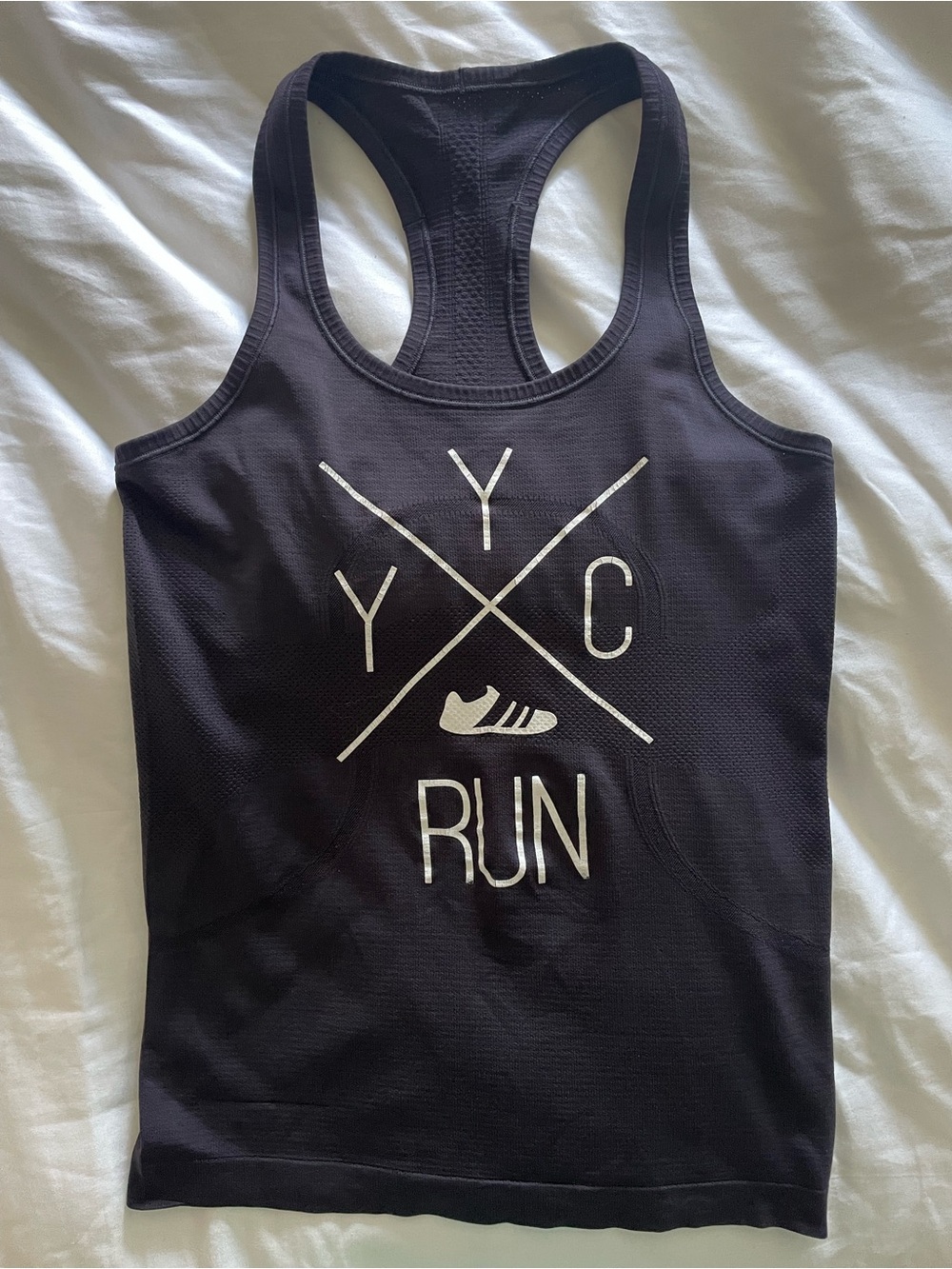 Lululemon Swiftly Tech Racerback Size 6 Boysenberry